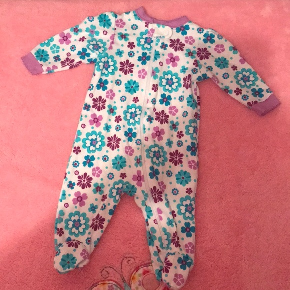 🎀NWOT🎀 3 Zip up footies with safety snap - Picture 6 of 7